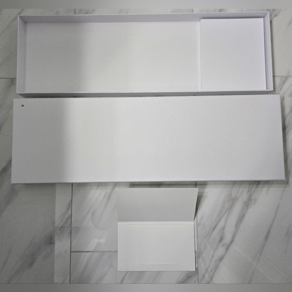 Dior Box Set - Picture 2 of 3